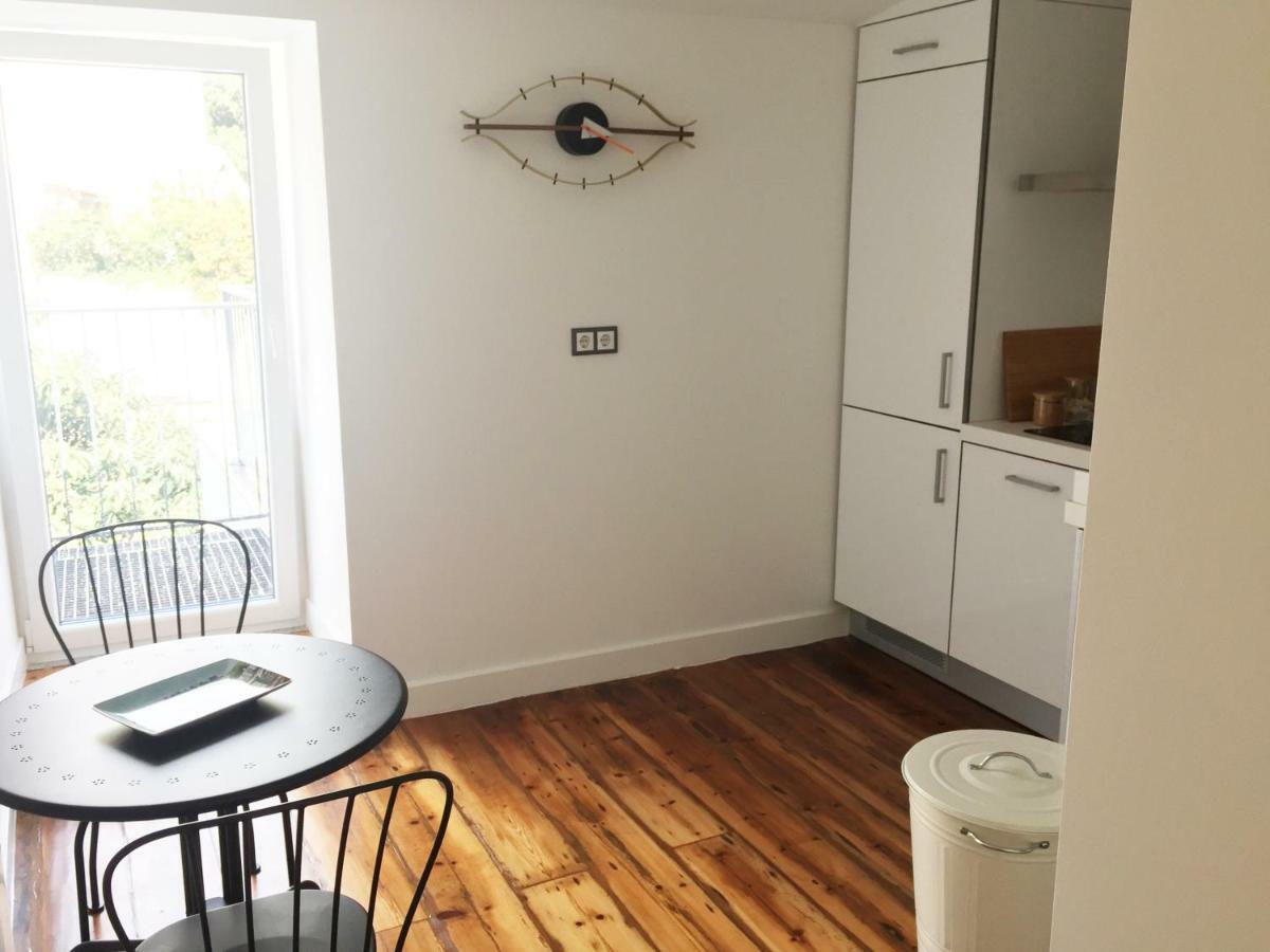 Appartamento Apt Lumineux Terrasse Principe Real Lisbona Esterno foto
