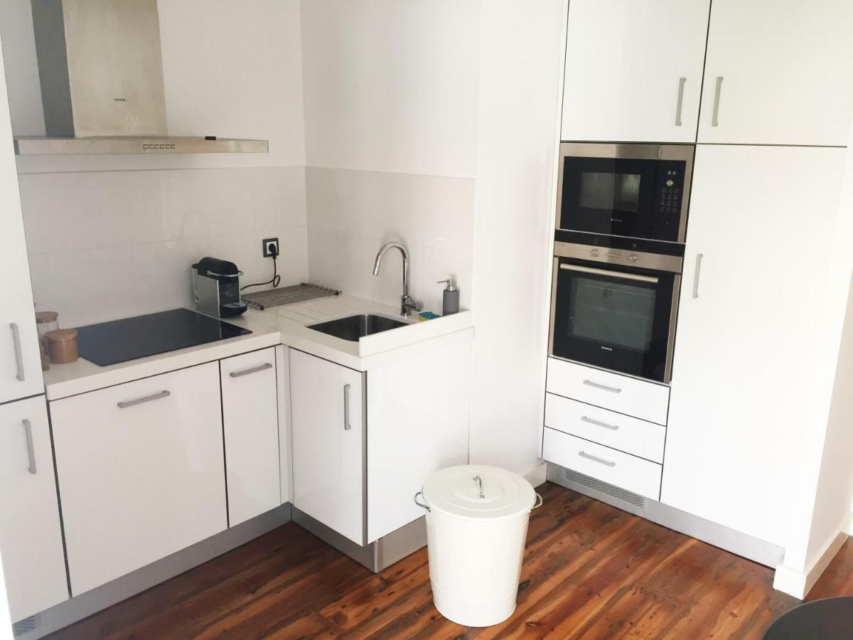 Appartamento Apt Lumineux Terrasse Principe Real Lisbona Esterno foto
